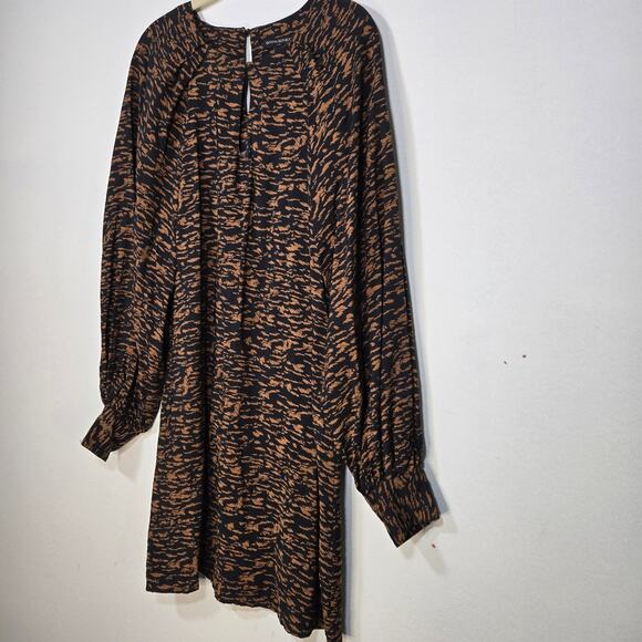 Banana Republic Black And Brown Animal Print Shift. Size Medium. - Picture 2 of 10